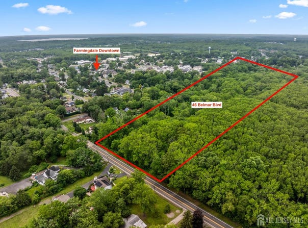 46 Belmar Boulevard, Farmingdale, NJ 07727