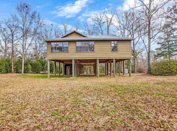 1002 Daffin Rd, Molino, FL 32577