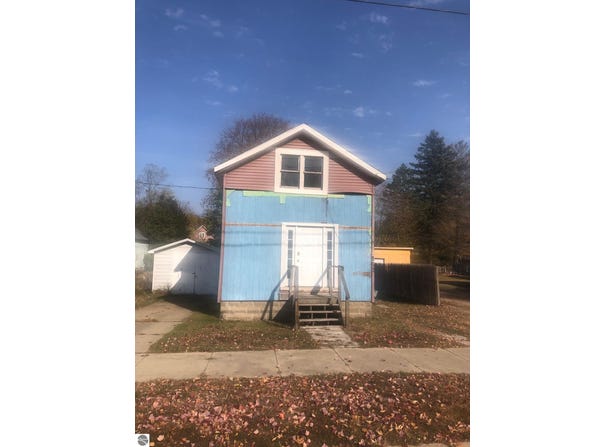 162 Harrison Street, Manistee, MI 49660