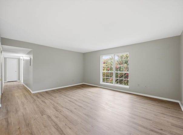 900 Mountain Creek Road V484, Chattanooga, TN 37405