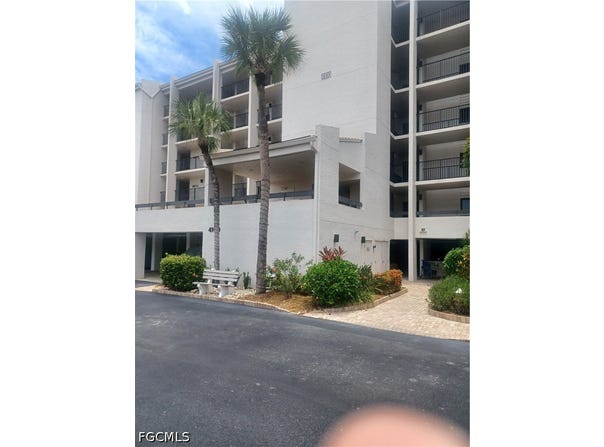 4100 Steamboat Bend E, Fort Myers, FL 33919