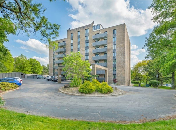 820 E Beau St, Washington, PA 15301