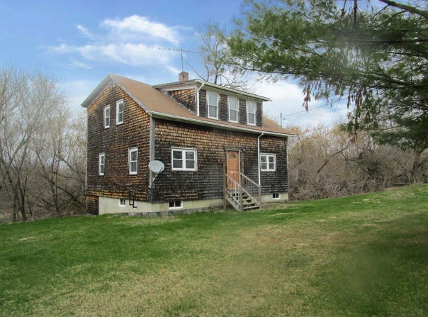 121 Stage Road, Etna, ME 04434
