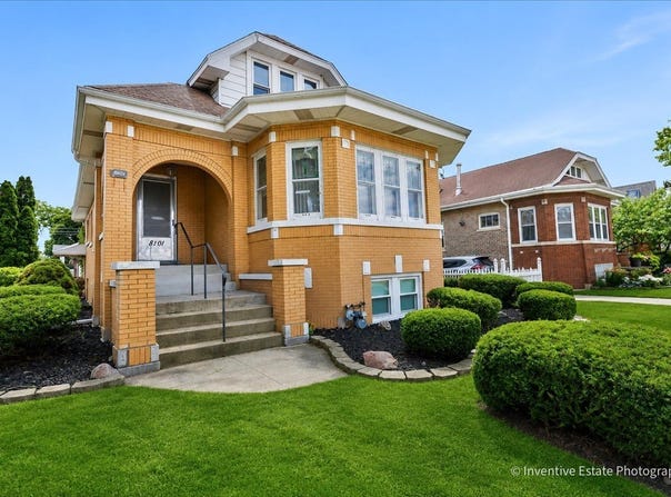8101 White Avenue, Lyons, IL 60534