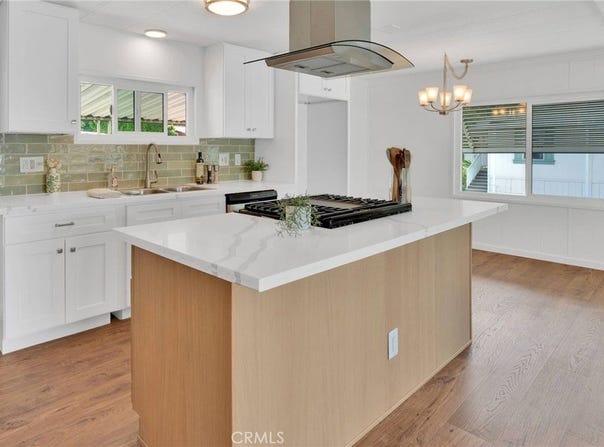 9391 California Avenue, Riverside, CA 92503