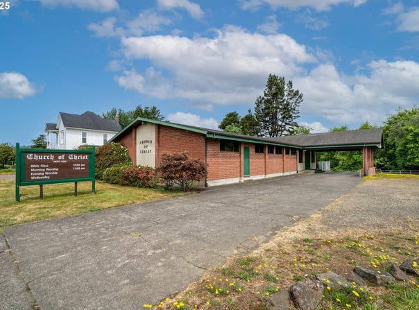 2506 1ST ST, Tillamook, OR 97141