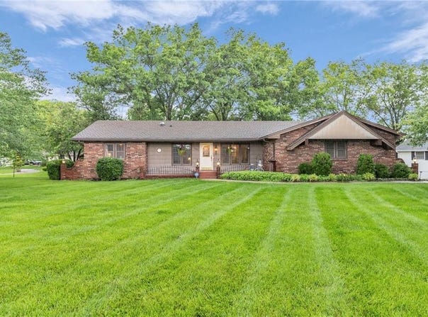 126 Rohrer Heights Drive, Osawatomie, KS 66064
