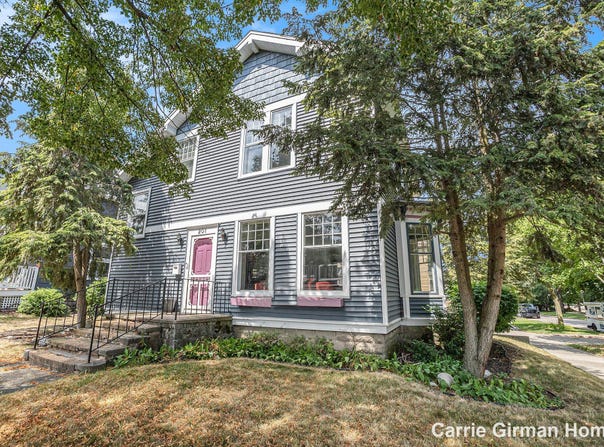 201 S 5th Street, Grand Haven, MI 49417