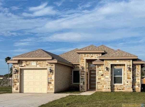 2702 Juan Castillo Ave., Port Isabel, TX 78578
