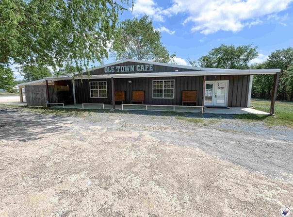 114 S Central Avenue, Marietta, TX 75566