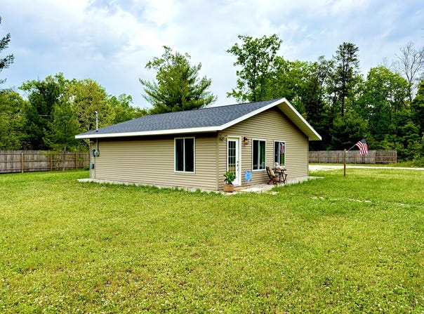 4223 S Harvard Avenue, Baldwin, MI 49304