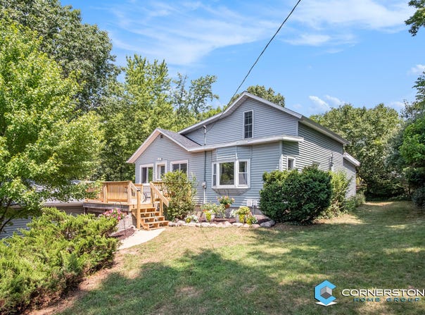 12938 Pine Island Drive, Sparta, MI 49345