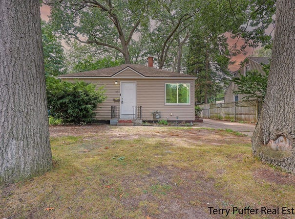 2165 Letart Avenue, Muskegon, MI 49441