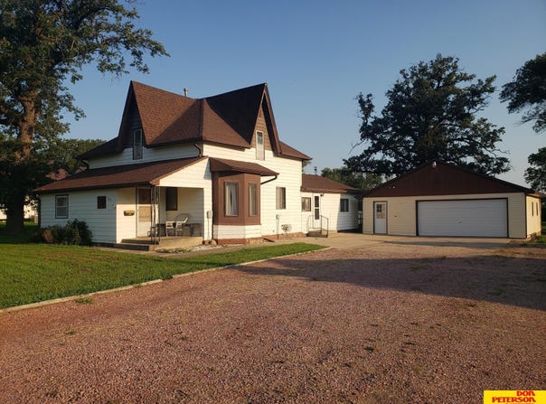 613 E Broadway Street, Coleridge, NE 68727