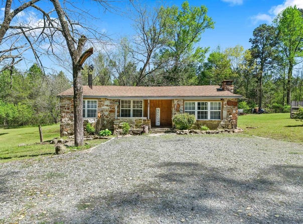 355 Mt Pleasant Road, De Queen, AR 71832