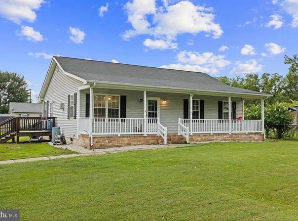 402 4TH STREET, GROTTOES, VA 24441
