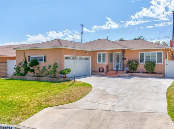 11725 Thermal Drive, La Mirada, CA 90638
