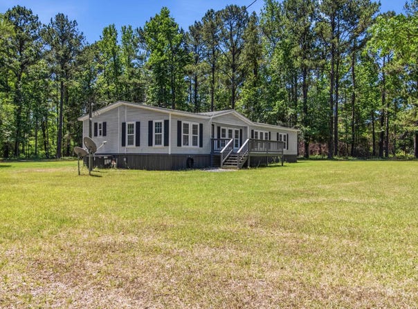 210 WINDING CREEK Road, Quincy, FL 32351