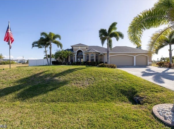 1726 NW 2 Terrace, Cape Coral, FL 33993