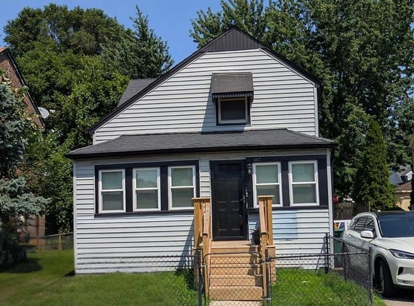 6027 Wallace Road, Hammond, IN 46320