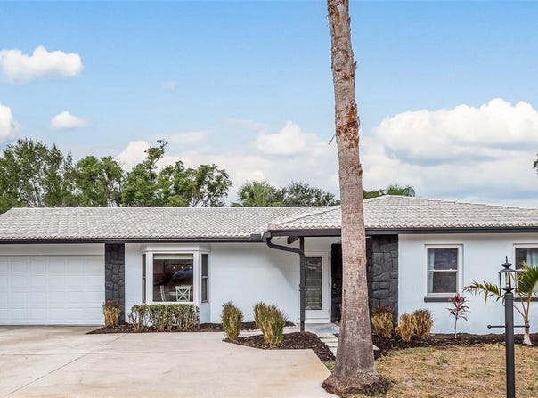 1762 BAYSHORE BOULEVARD, DUNEDIN, FL 34698