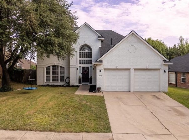 2842 Alcot Lane, Grand Prairie, TX 75052