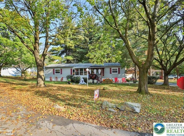 8701 Evergreen Circle, Upper Macungie Twp, PA 18031