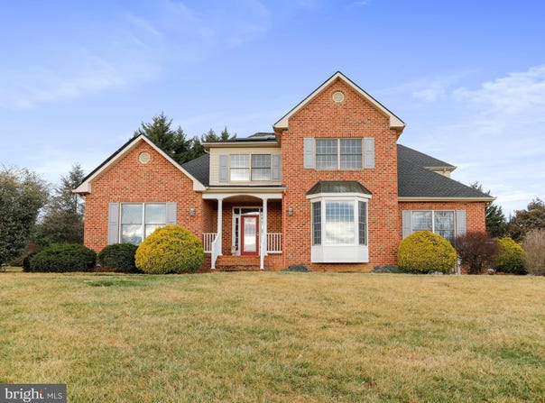 9812 PEMBROKE DRIVE, HAGERSTOWN, MD 21740