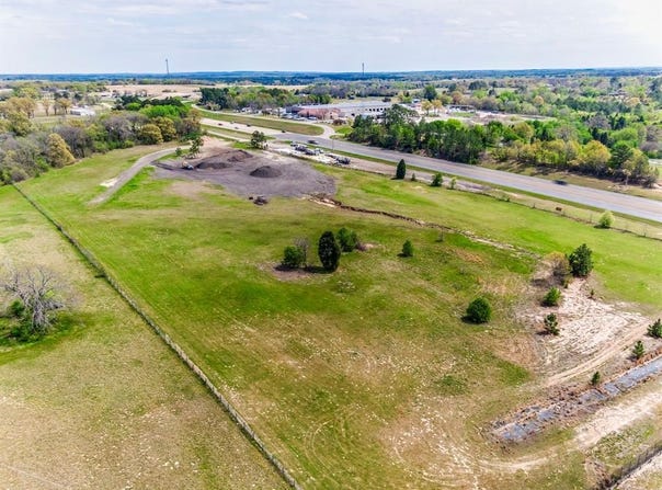 317 FM 1616, Athens, TX 75752