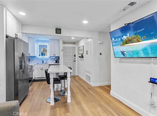 28691 Via Las Flores, Murrieta, CA 92563