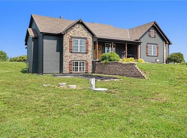 1918 SW Harris Road, Plattsburg, MO 64477