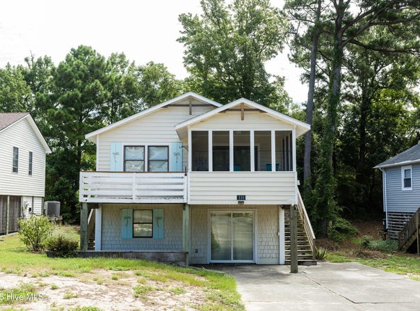 110 King Court, Kill Devil Hills, NC 27948