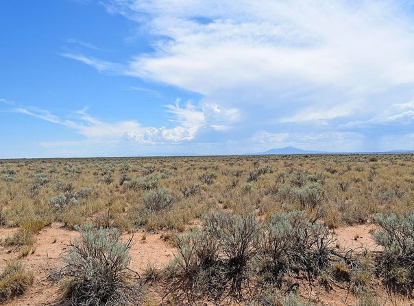 Rio Del Oro unit: 9, Los Lunas, NM 87031