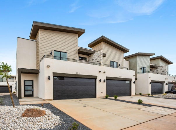 4123 S Baywood Dr, Washington, UT 84780
