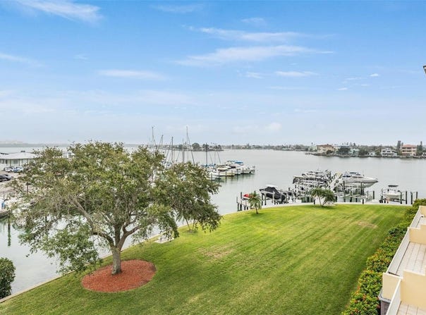 425 150TH AVENUE, MADEIRA BEACH, FL 33708