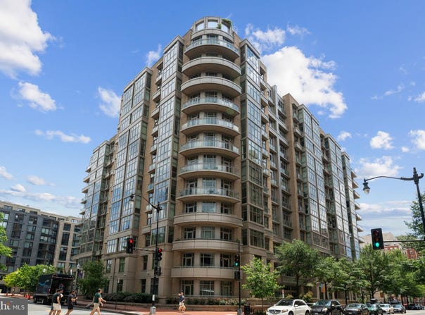 811 4TH STREET NW, WASHINGTON, DC 20001