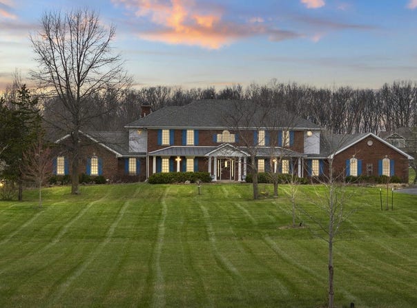15711 Viberg Road, Leo, IN 46765