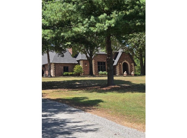 93 Reagan Hollow Road, Noel, MO 64854