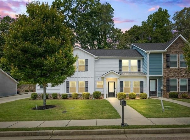 5880 Garden Circle Circle, Douglasville, GA 30135