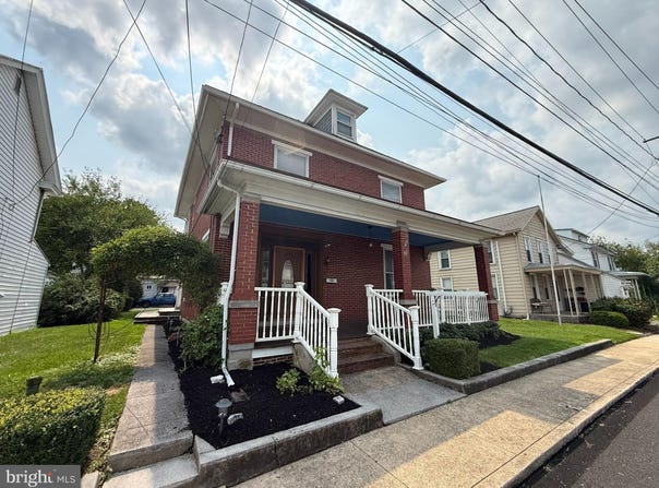 40 HOCKERSVILLE Road, HERSHEY, PA 17033
