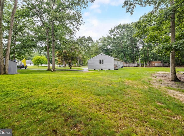1614 ATLANTIC AVENUE, WILLIAMSTOWN, NJ 08094