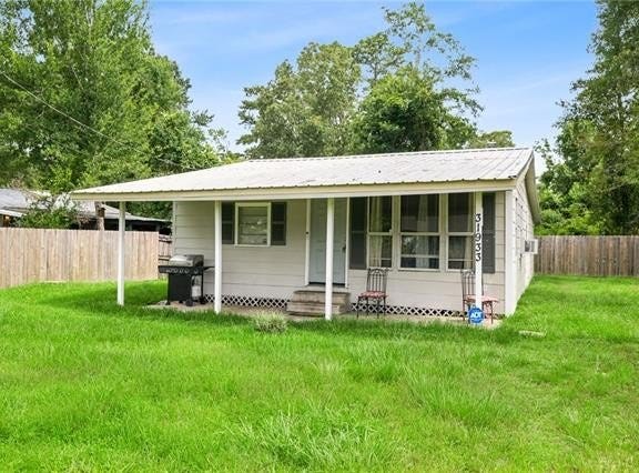 31933 SHELLY Drive, Springfield, LA 70462