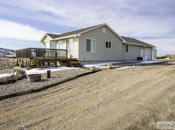1027 E Butte Road, Menan, ID 83434