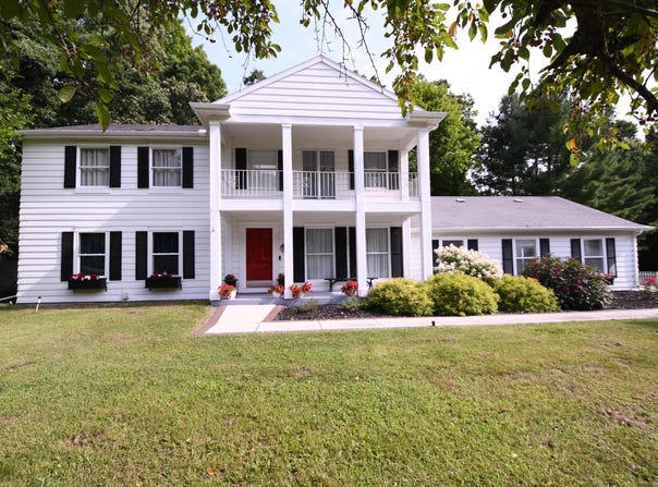 32966 Crescent Drive, Paw Paw, MI 49079