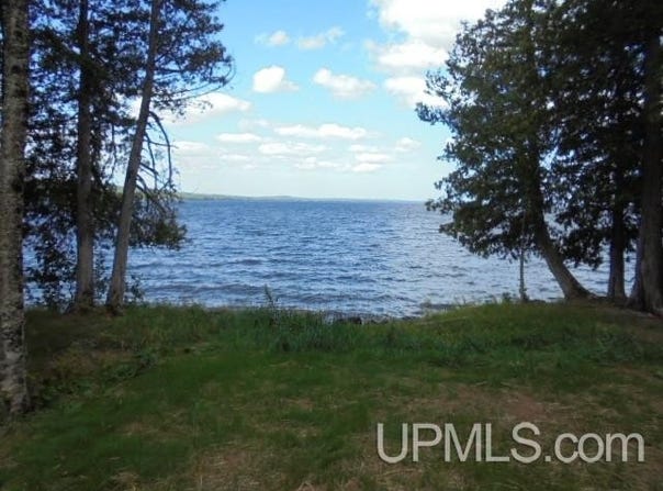 E Shore Road, Marenisco, MI 49947