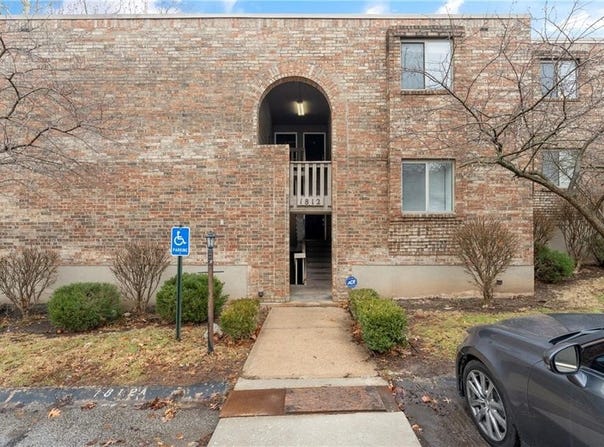 1812 E 97 Street, Kansas City, MO 64131