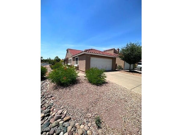 3510 E HAMPTON Avenue, Mesa, AZ 85204