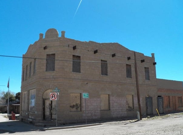 102 E Main, Aguilar, CO 81020