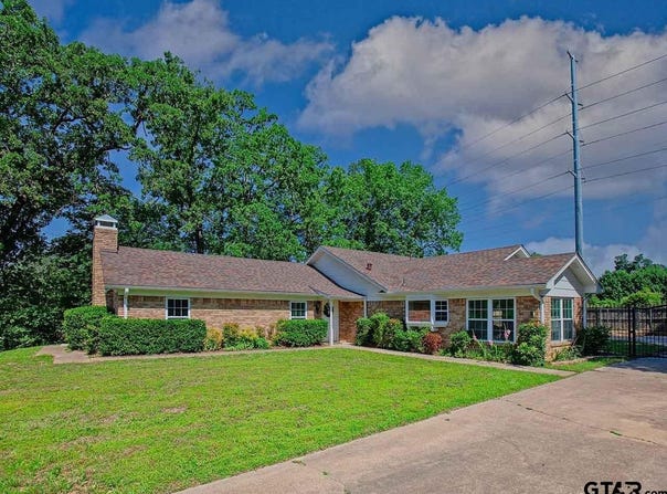 704 Wellington St, Tyler, TX 75703