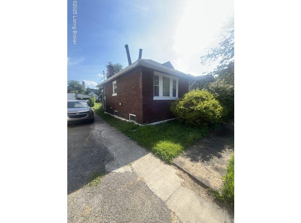 2512 Bolling Ave, Louisville, KY 40210